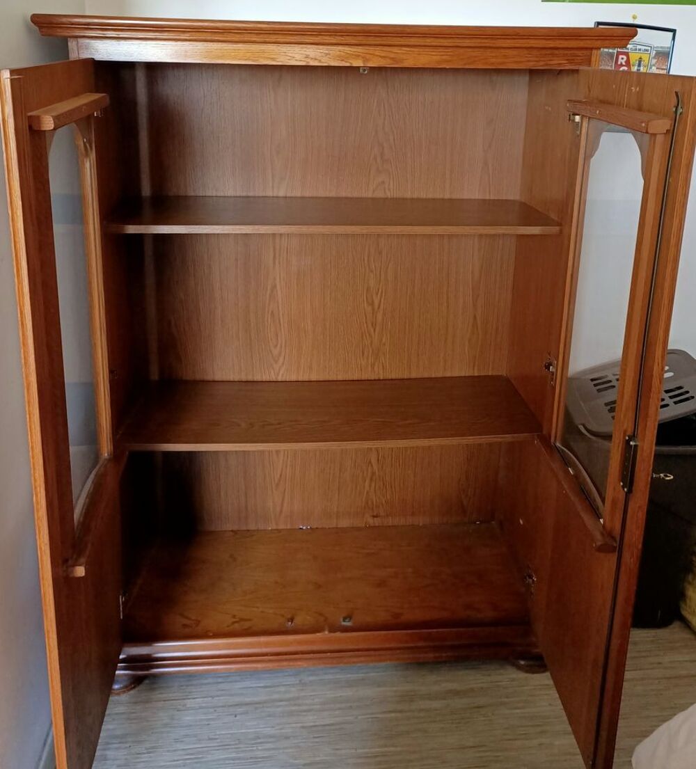 grande vitrine en bois ch&ecirc;ne clair Meubles