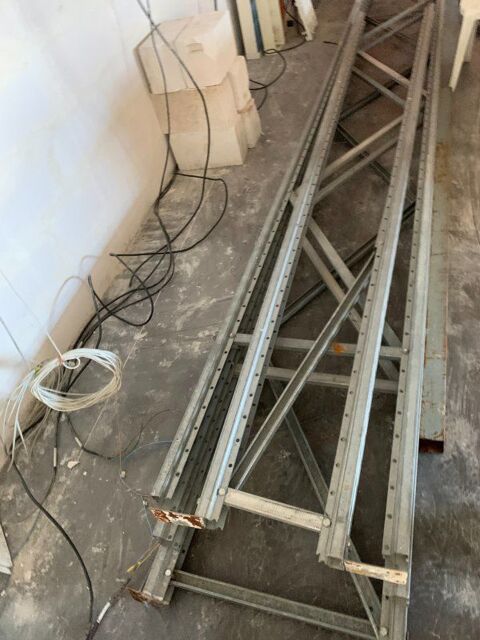 Echelles et lisses de rack  palettes 15 Saint-Jean-de-Vdas (34)