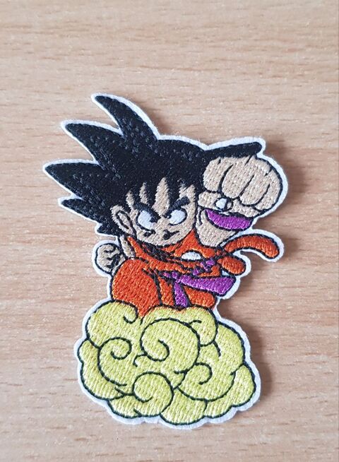 �cusson brod� patch 
dragon ball z 
7x5,5 cm
thermocollant 4 Carnon Plage (34)