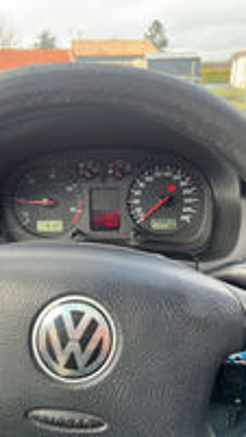 Golf TDI 2002 occasion 33240 Saint-Laurent-d'Arce
