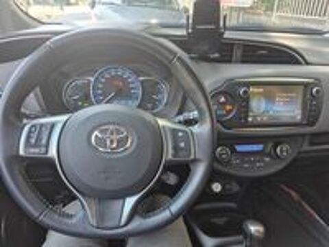 Yaris Hybride 100h France 2015 occasion 93200 Saint-Denis