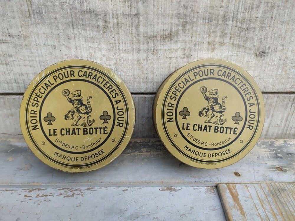 Boite Publicitaire Le Chat Bott&eacute; Caract&egrave;res &agrave; Jour Cirage 