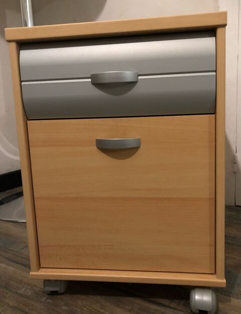 Table de nuit ou caisson de rangement 0 Nimes (30)