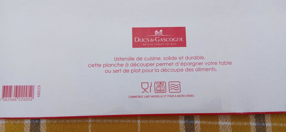 Planche &agrave; D&eacute;couper en Verre "Ducs de Gascogne" - Neuve Cuisine