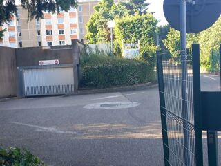  Parking / Garage � vendre 12 m�