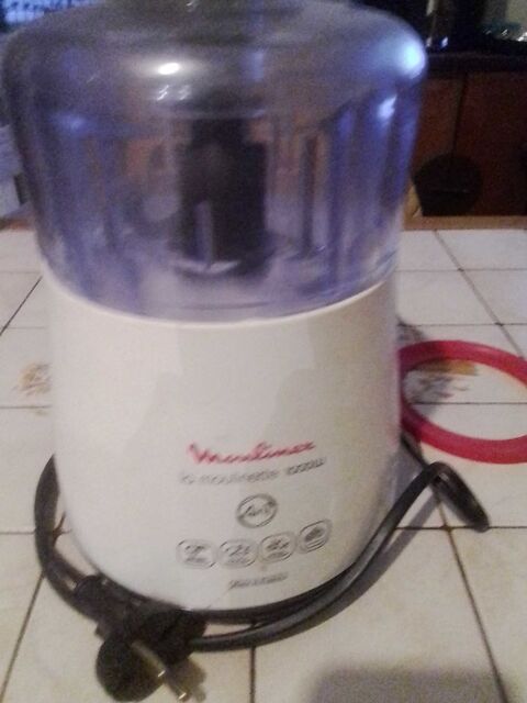 broyeur Moulinex pour persil haché, oignons,ail,ex.. 20 Sallanches (74)