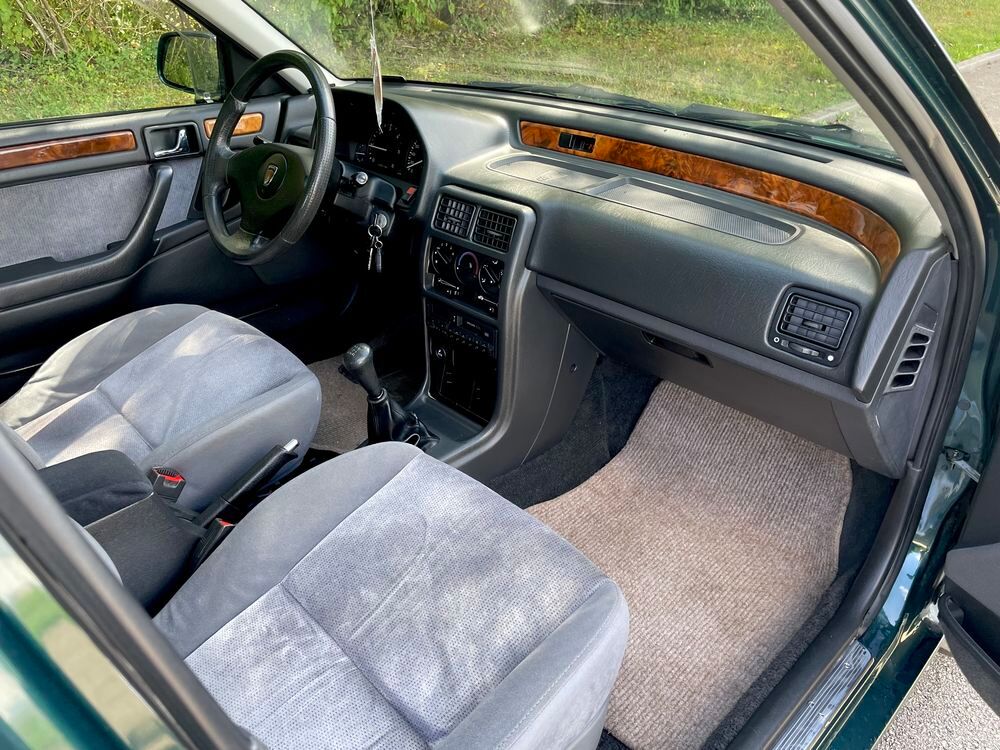 S&eacute;rie 400 418 SLD 1.8 TURBO DIESEL 88 cv 1994 occasion 52100 Bettancourt-la-Ferr&eacute;e