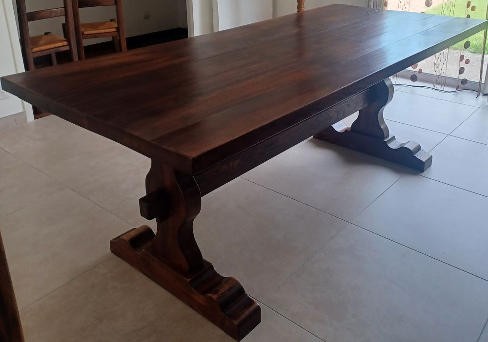 Table en ch&ecirc;ne Meubles