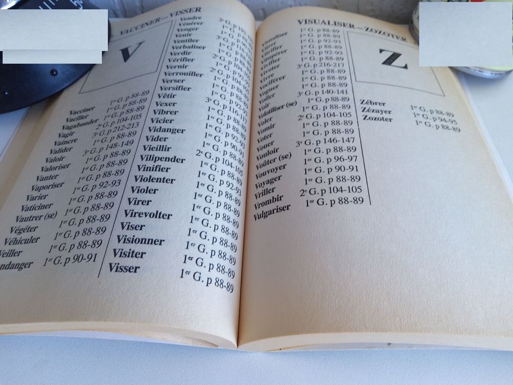 dictionnaire des conjugaisons Livres et BD