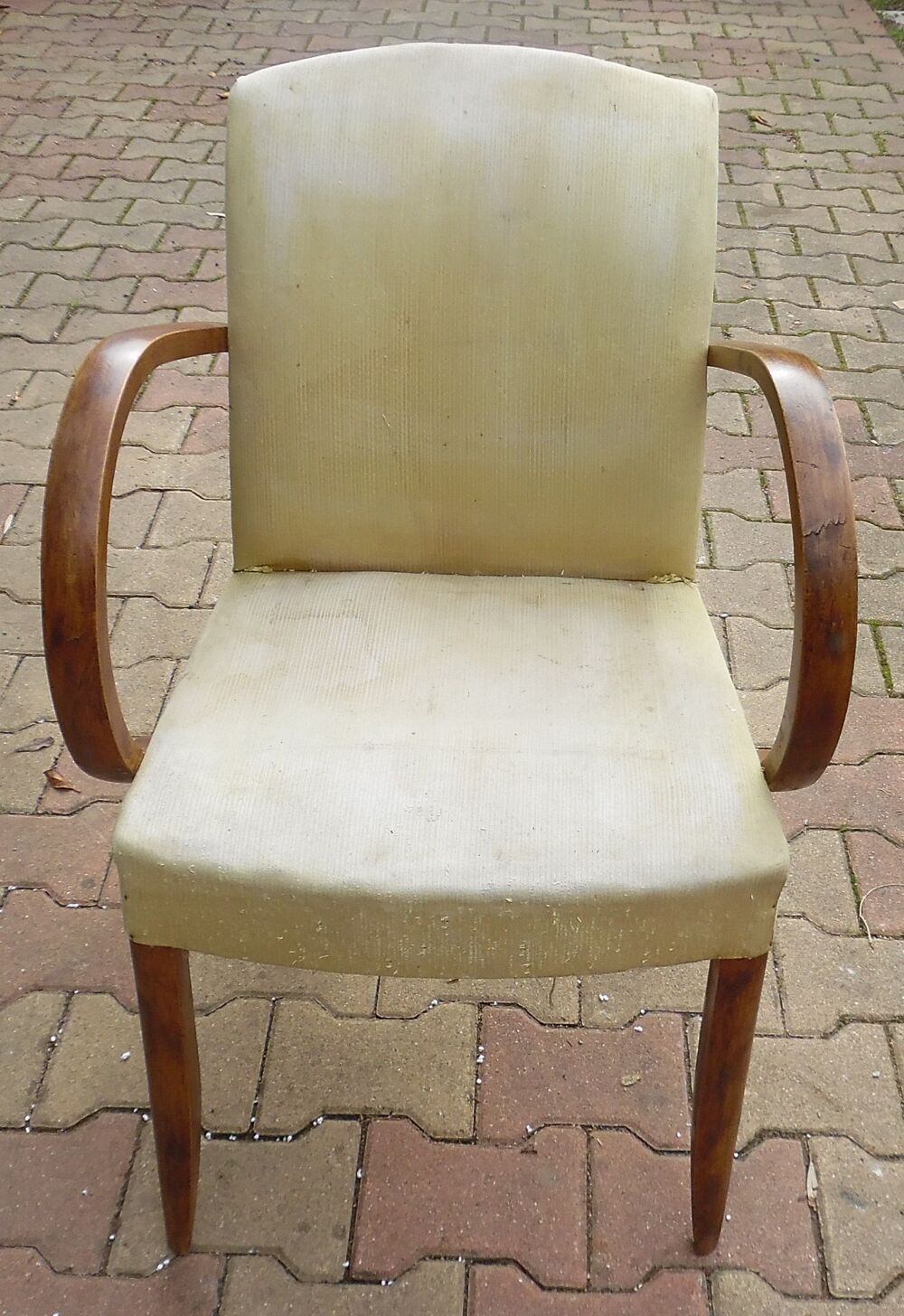Fauteuil Stella sigl&eacute; date &eacute;poque ann&eacute;es 50/60 dans son jus Meubles