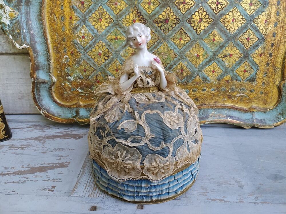 Ancienne Boite Poudre Poup&eacute;e Porcelaine 