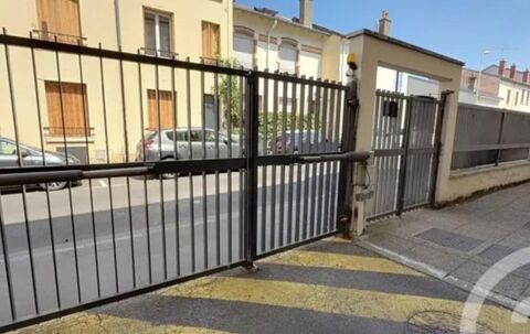  Parking / Garage � louer 11 m� Nancy