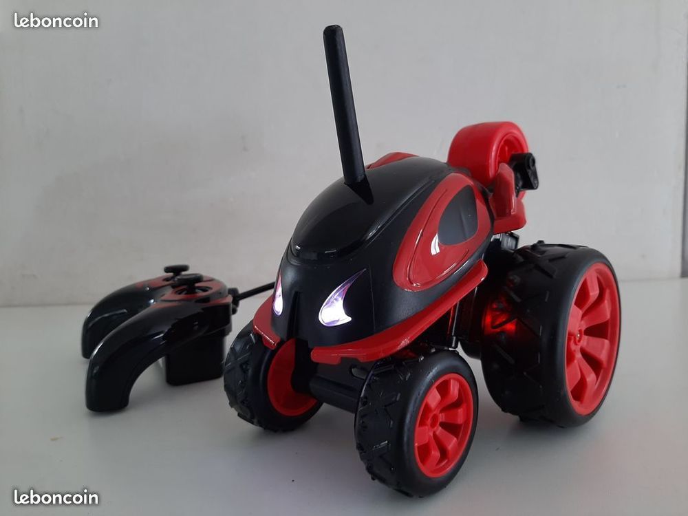 Voiture t&eacute;l&eacute;command&eacute;e Jeux / jouets