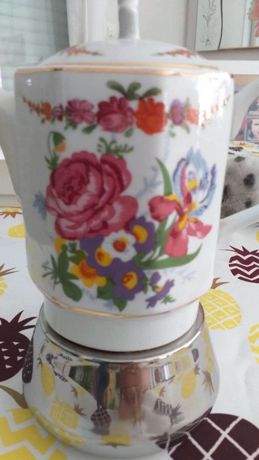 Magnifique service de table en porcelaine de luxe 