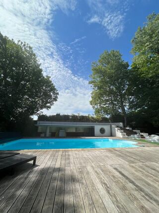  Villa � vendre 10 pi�ces 220 m�