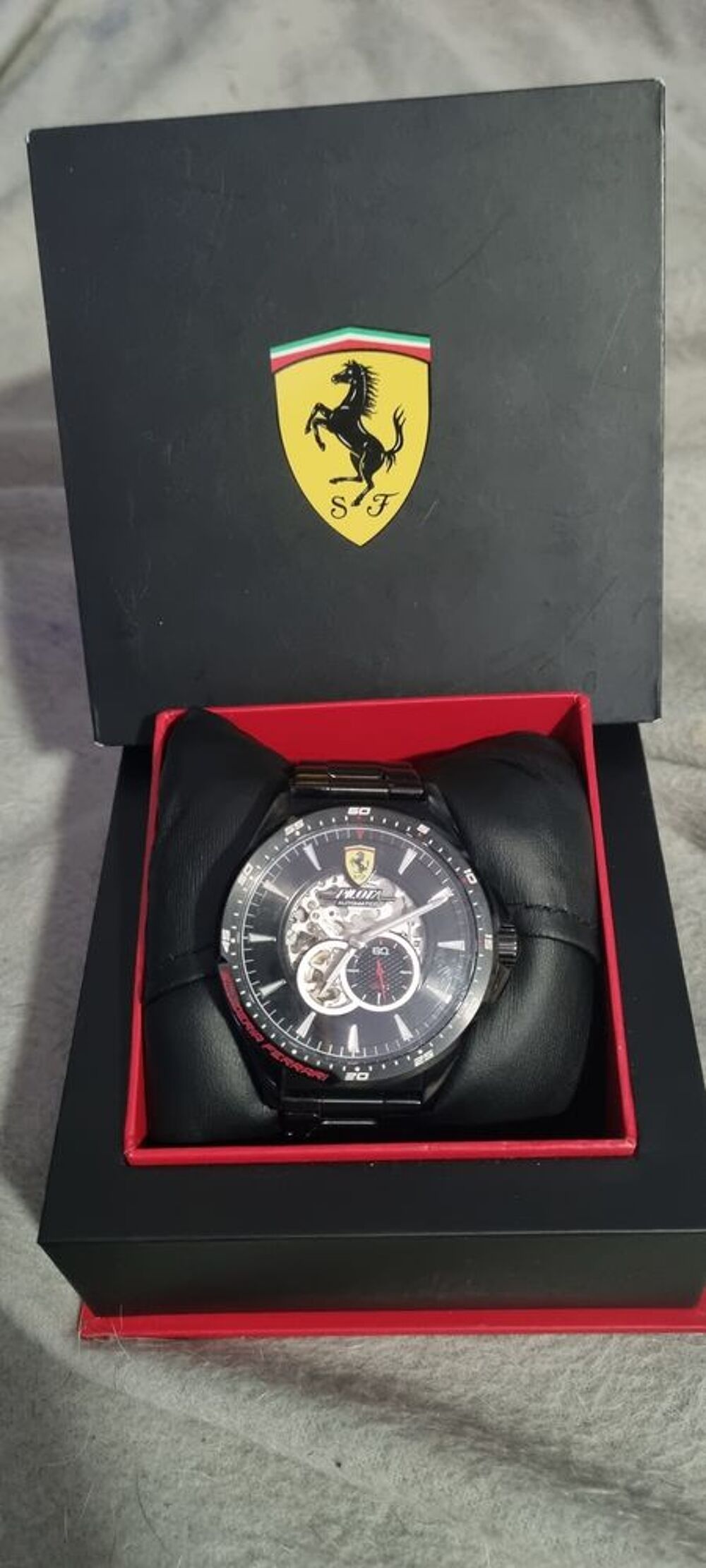 Montre ferrari automatique store