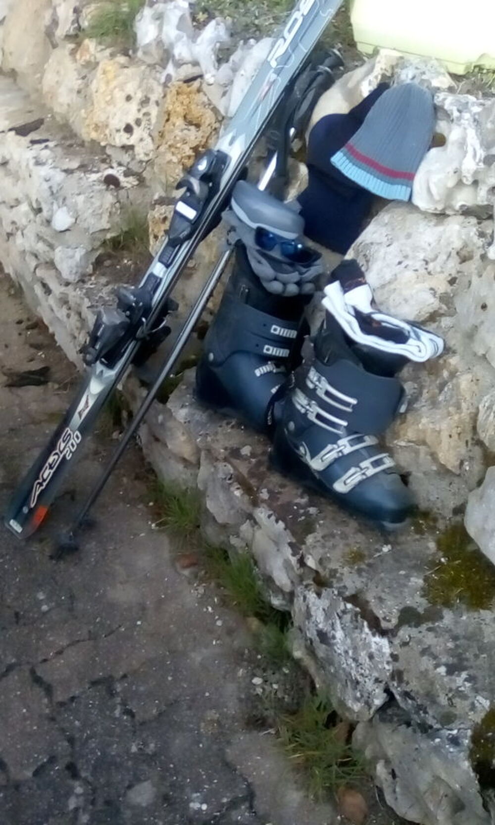 Ensemble ski et &eacute;quipement Sports