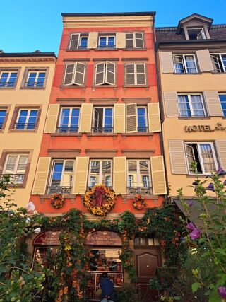 Location Appartement Location T2 duplex meublé place de la Cathédrale à STRASBOURG Strasbourg