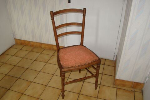 Ancienne chaise Napoléon III
40 Gargenville (78)