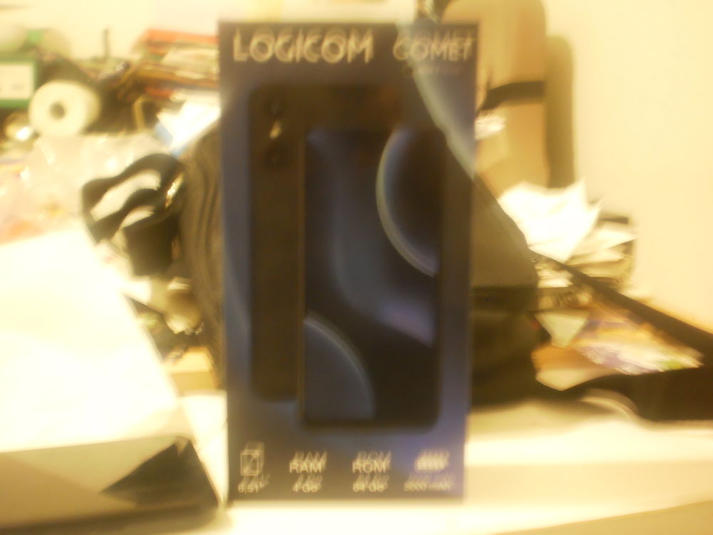 telephone portable tactile de marque logicom comme neuf T�l�phones et tablettes