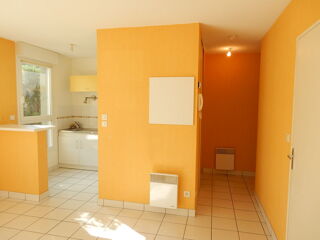  Appartement à louer 2 pièces 44 m² Clermont-ferrand