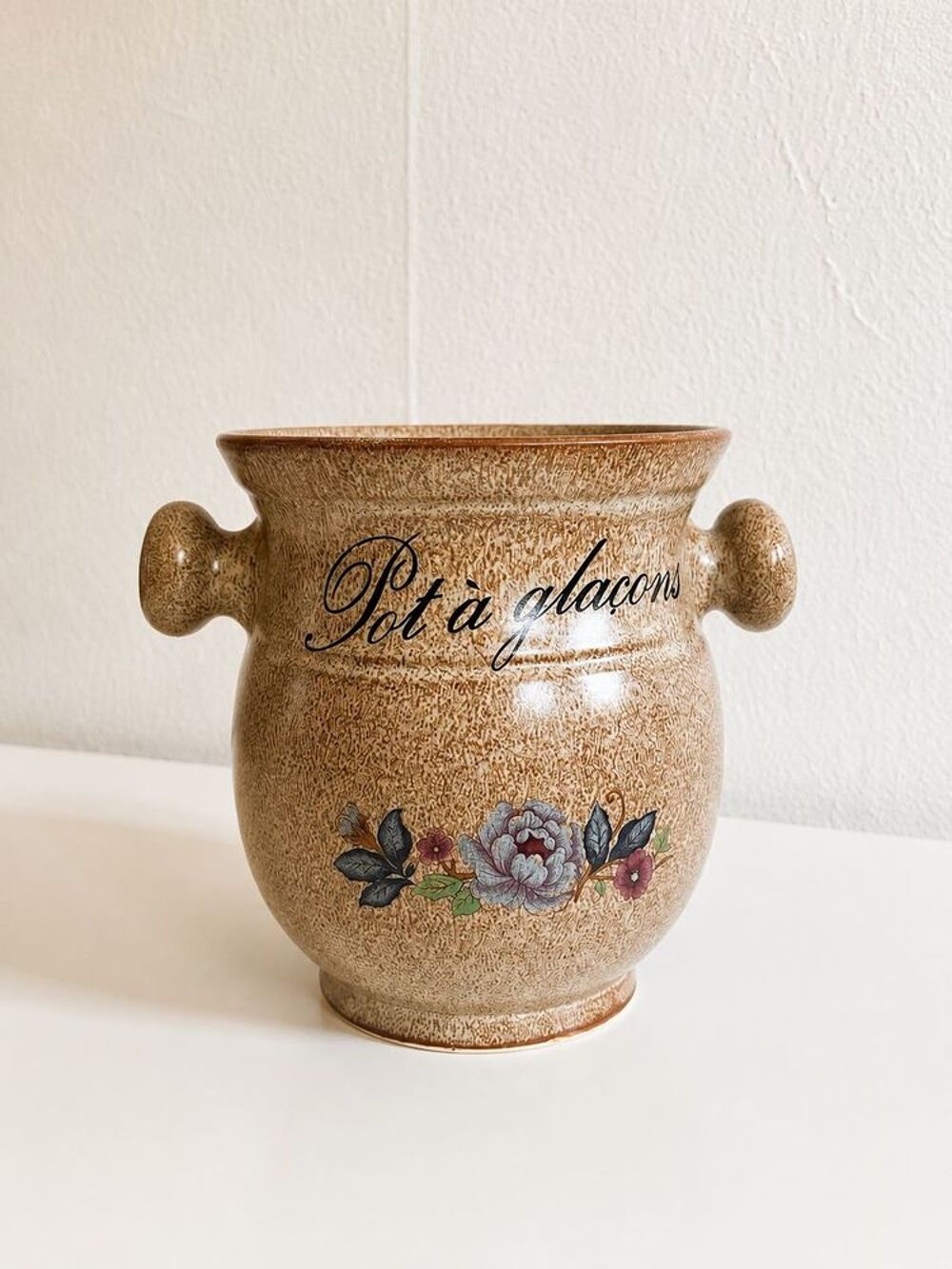 Pot &agrave; gla&ccedil;ons en c&eacute;ramique Décoration