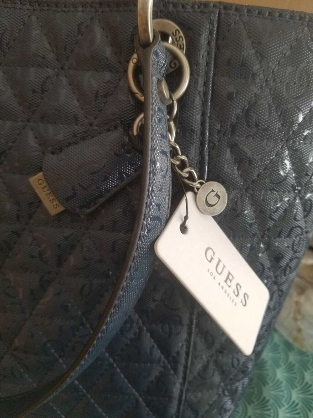 sac cabas femme GUESS Maroquinerie