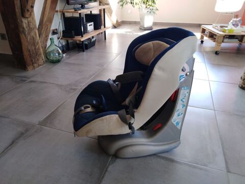 Si�ge auto 20 Chenecey-Buillon (25)