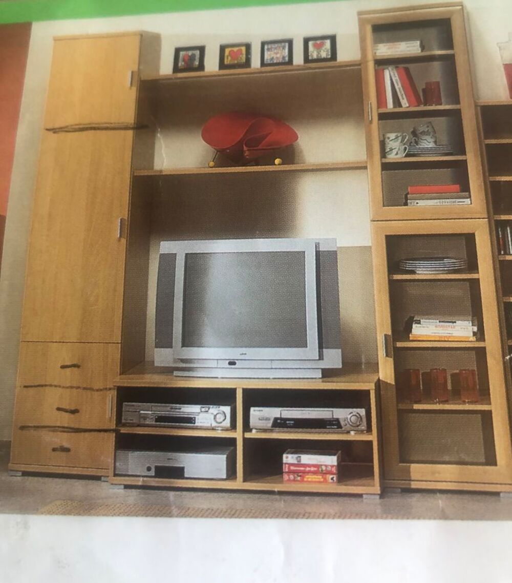 Ensemble meuble TV + 2 colonnes vitrine + rangement finition Meubles