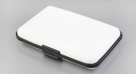 Porte carte CB, de visite... En Alu et ABS Blanc 7 Serres (05)