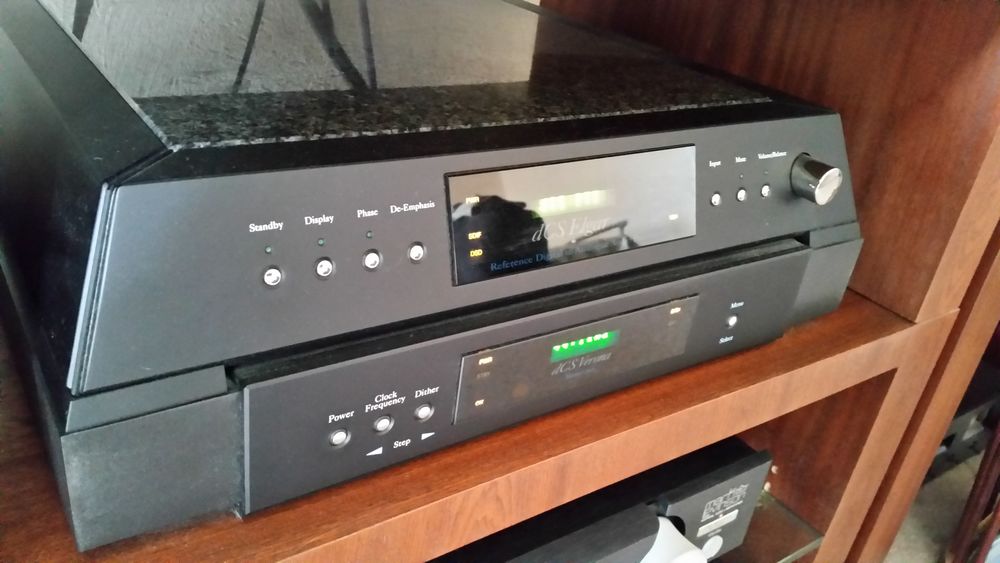 Transport CD SACD Haut de Gamme DCS et convertisseur horloge Audio et hifi