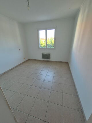  Appartement à louer 3 pièces 67 m²