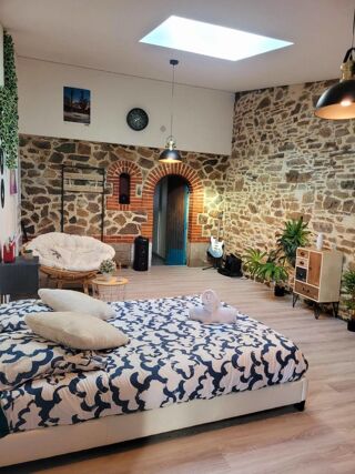  Maison à louer 7 pièces 200 m²