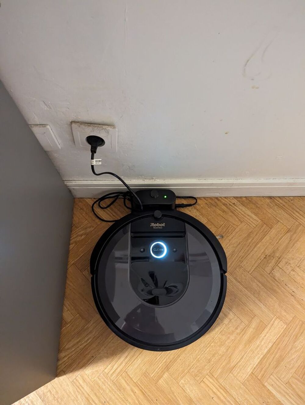 Aspirateur roomba I7 Electroménager