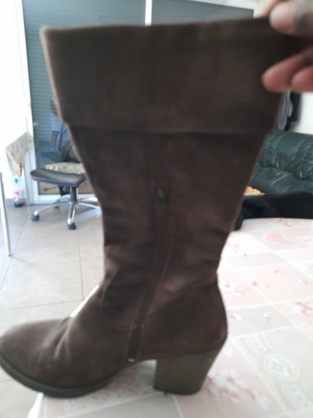 bottines de couleur marron Chaussures