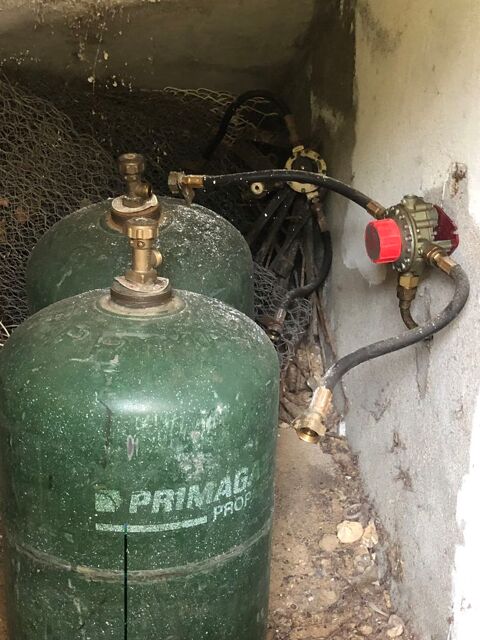 2 BOUTEILLES DE GAZ PROPANE 20 Amilly (45)