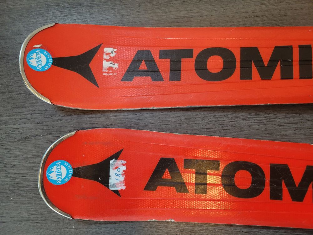 Skis Atomic ? Quasi neufs Sports