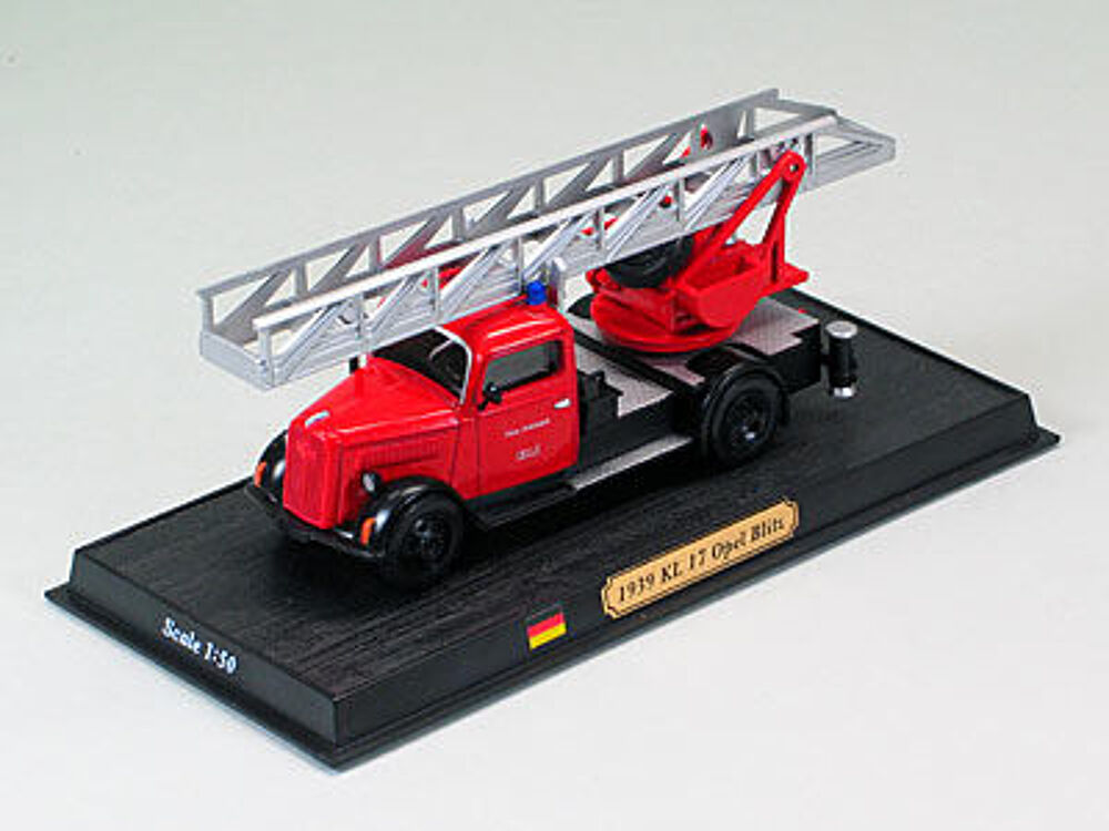 VOITURES MINIATURES - LOT N&deg; 9 
