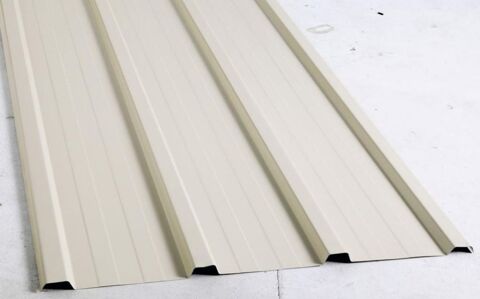 Plaques de toiture nervur�es 1.05 x 2 m 24 Beauchamp (95)