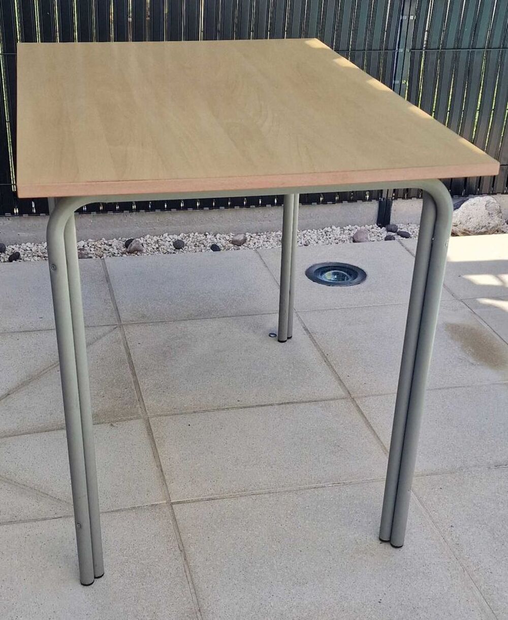 Table rectangulaire imitation bois Meubles