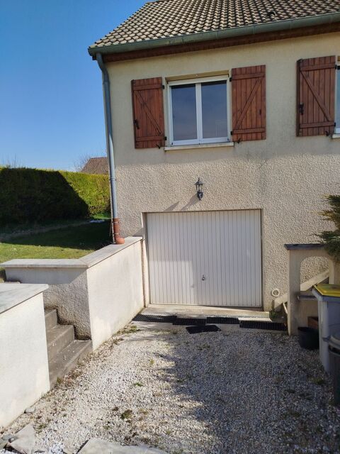  Parking / Garage � louer 20 m� Cuiserey