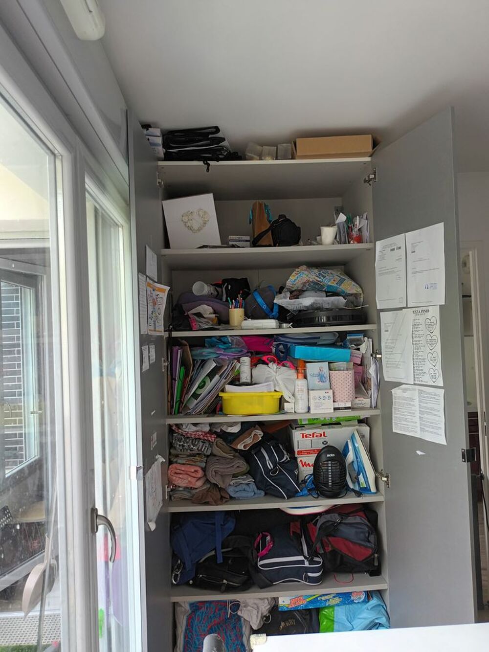 Armoire d'arrangement Meubles