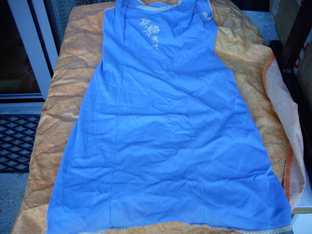 Jupon Taille 44 et Fonds de Robe de T40/42 &agrave; T56 Vêtements