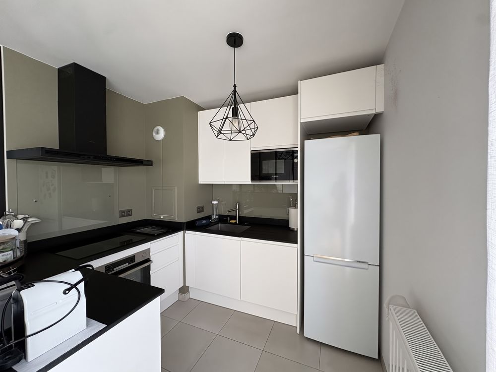 Vente Appartement Rare à Garches ? T3 épuré de 65 m² avec terrasse de 16 m² da Garches
