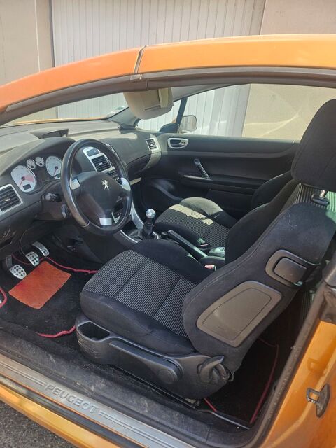 Peugeot 307 cc 2.0e 16V 141ch Navteq on Board