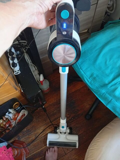 Aspirateur sans fil Essentiel 40 Lyon 6 (69)