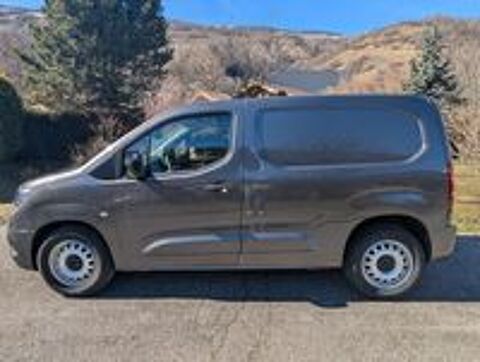 Combo VU COMBO CARGO 1.2 110 CH S/S L1H1 STANDARD 2022 occasion 73700 Bourg-Saint-Maurice
