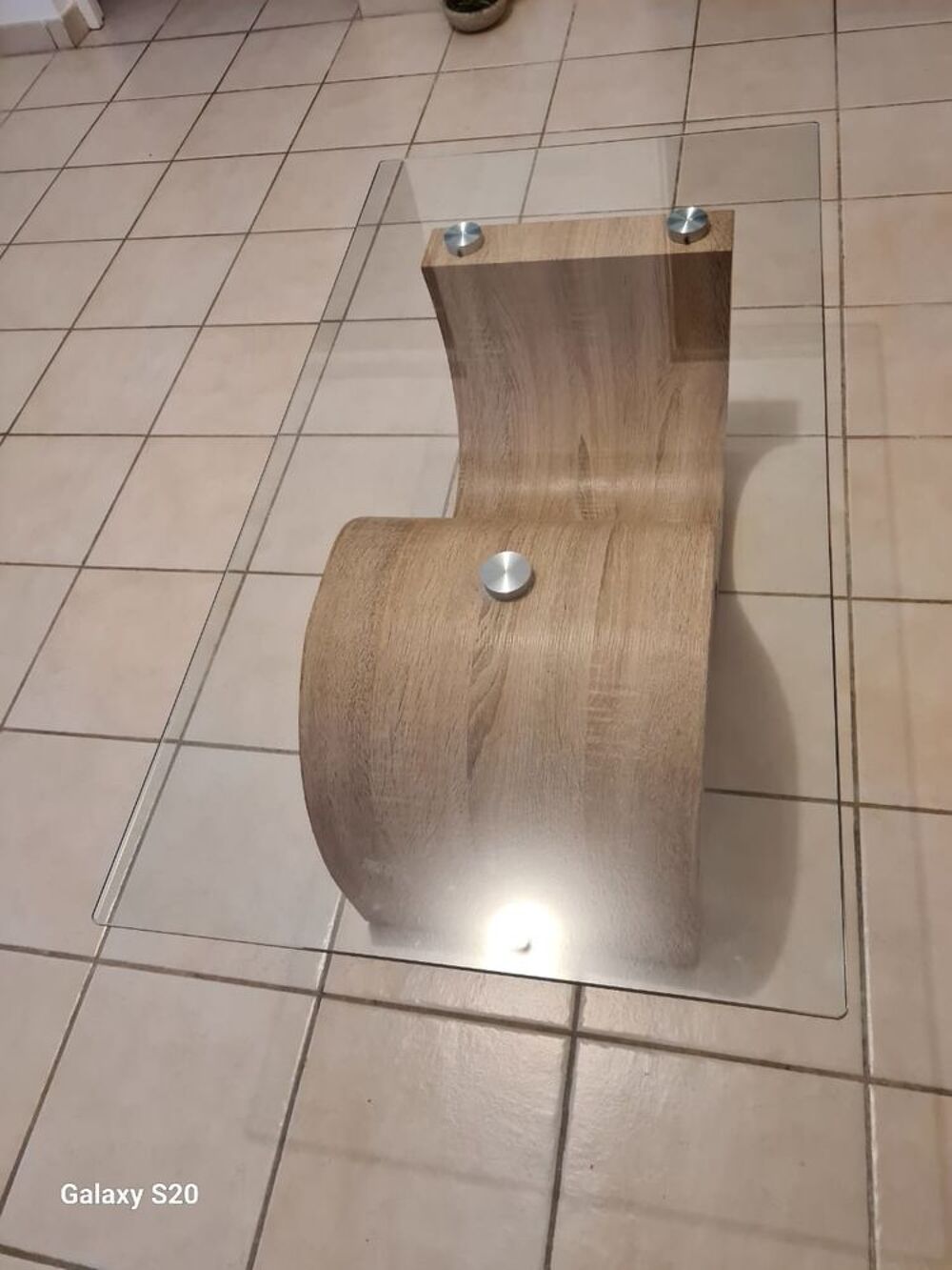 Table basse en verre en tr&egrave;s bon &eacute;tat Meubles