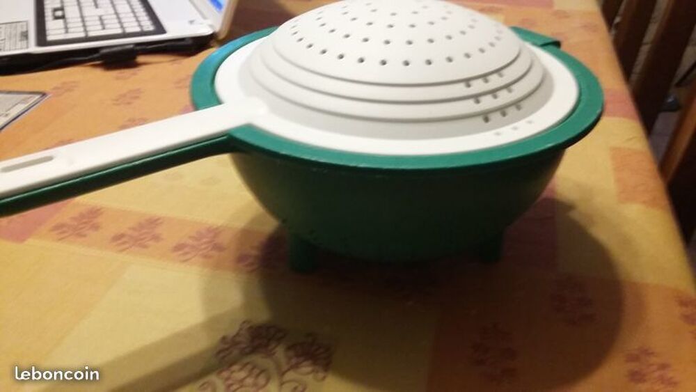 Passoire Double Tupperware Ambidextre Vert Ou Rose Fuchsia Cuisine