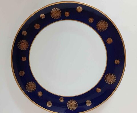 plat en porcelaine russe 4 Frontignan (34)